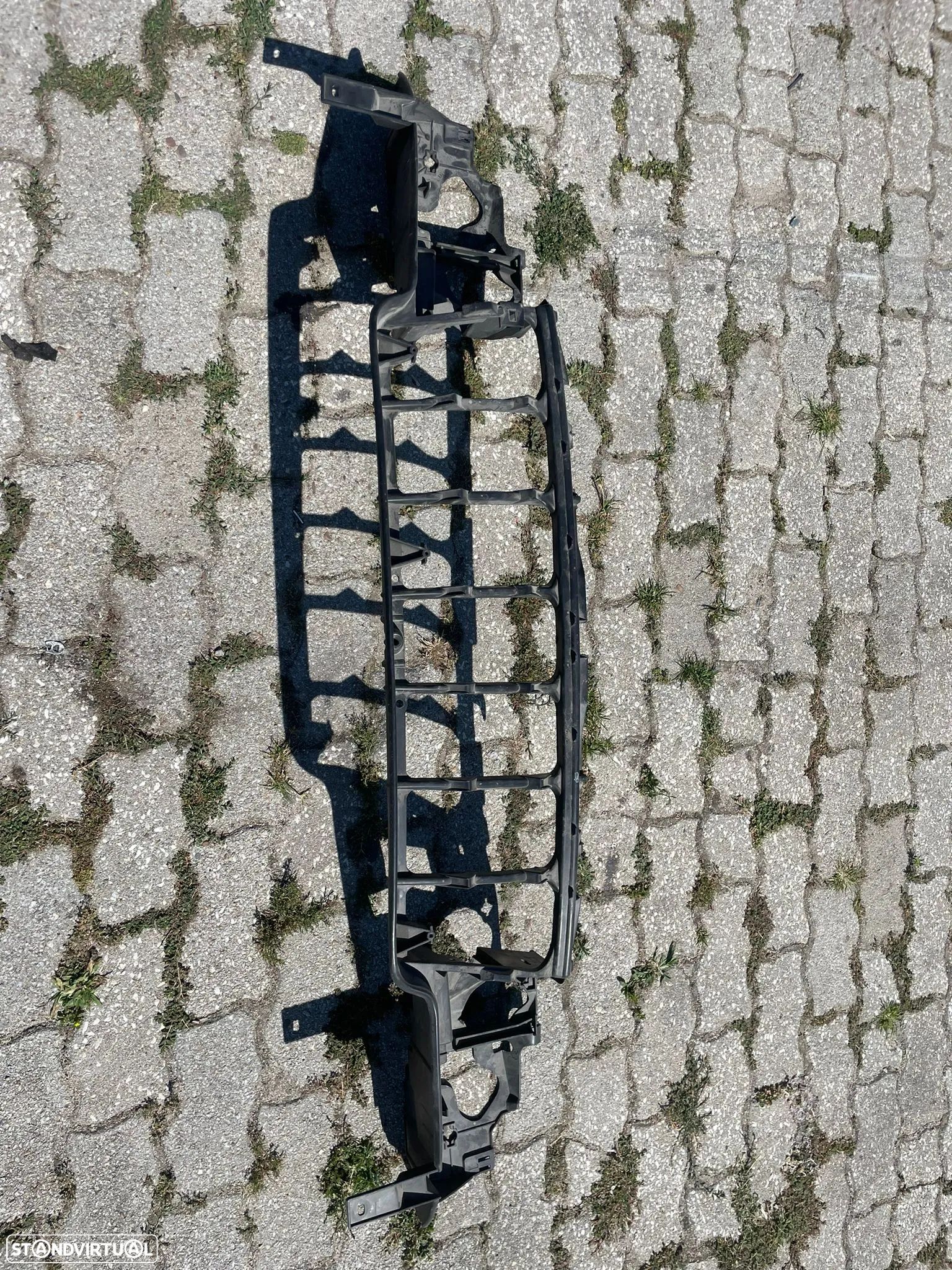 Suporte dos faróis Jeep Grand Cherokee WJ 1999-2003 - 1