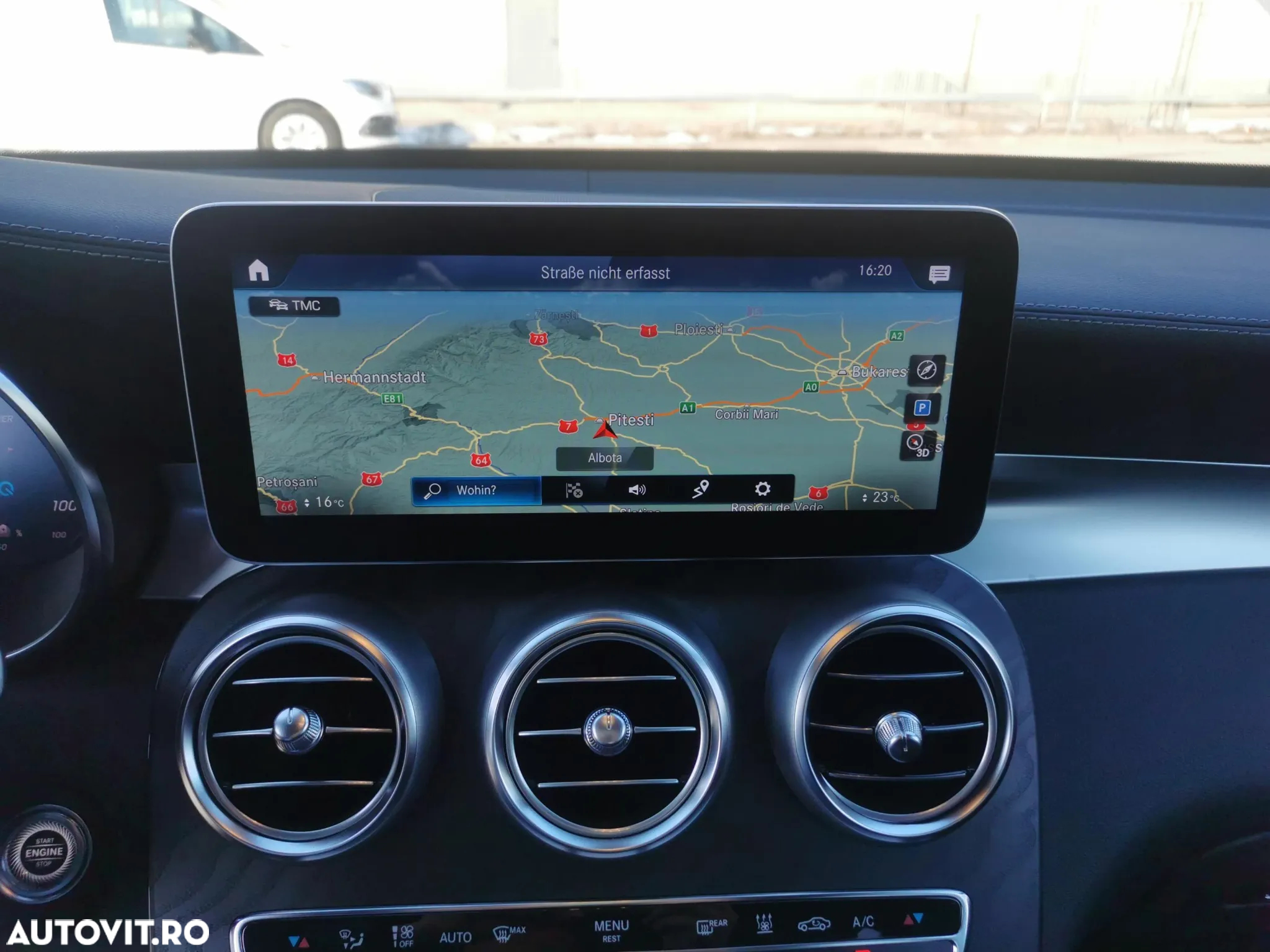 Mercedes-Benz GLC 300 e 4Matic 9G-TRONIC AMG Line - 26