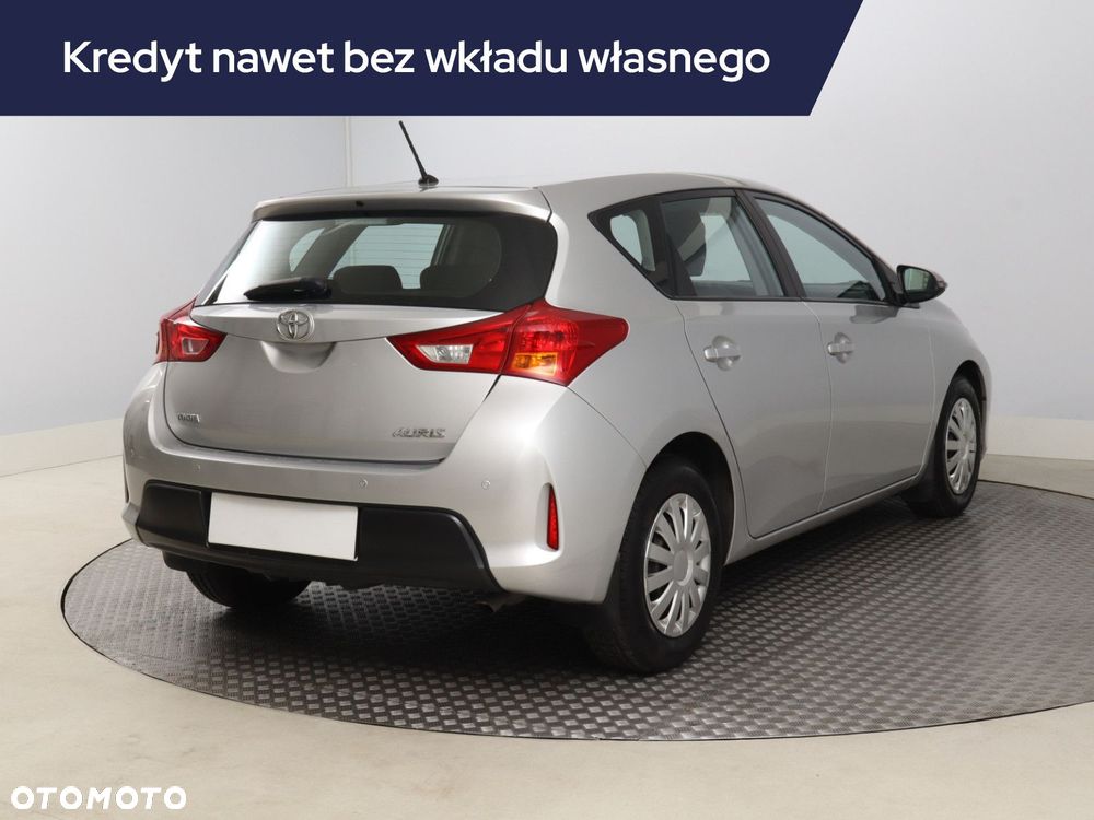Toyota Auris - 7