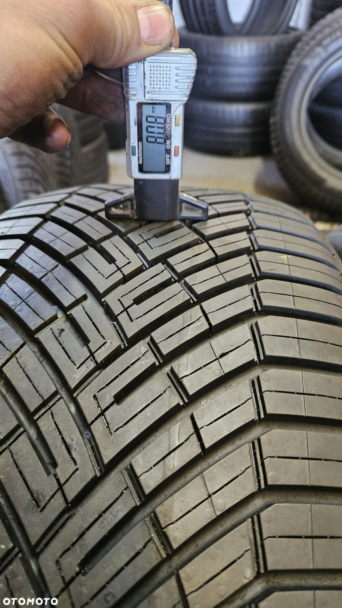 opony używane 245/45R19 Continental allseasoncontact 2 - 4