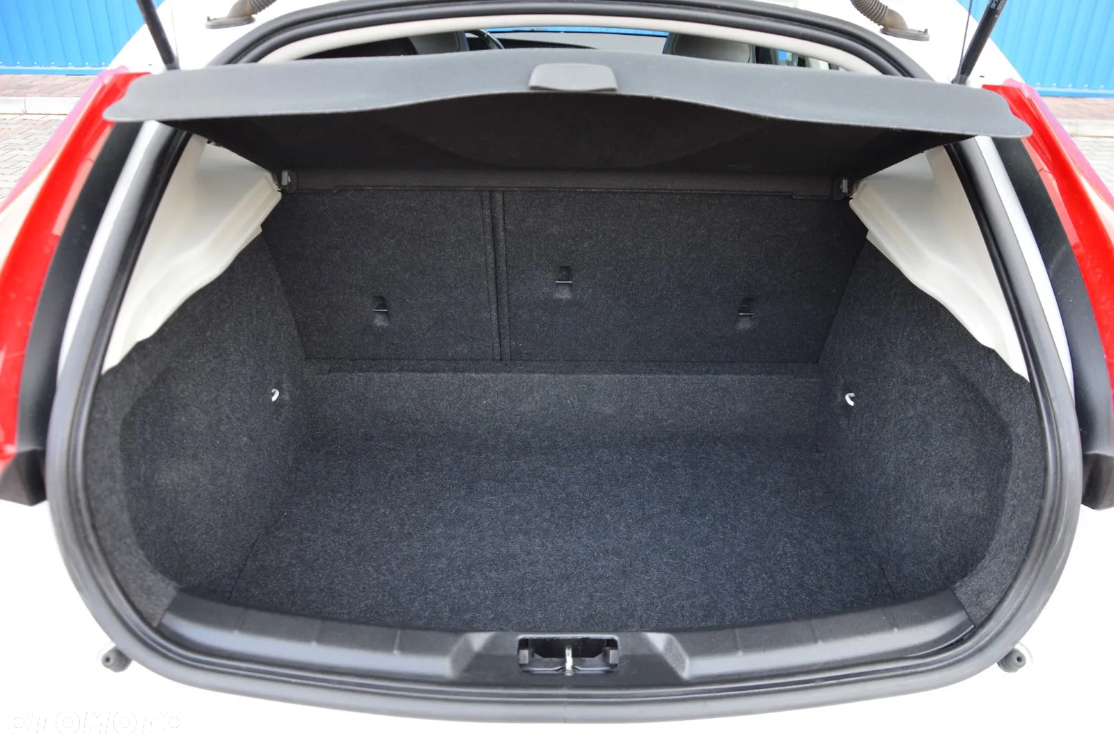 Volvo V40 D2 Summum - 14