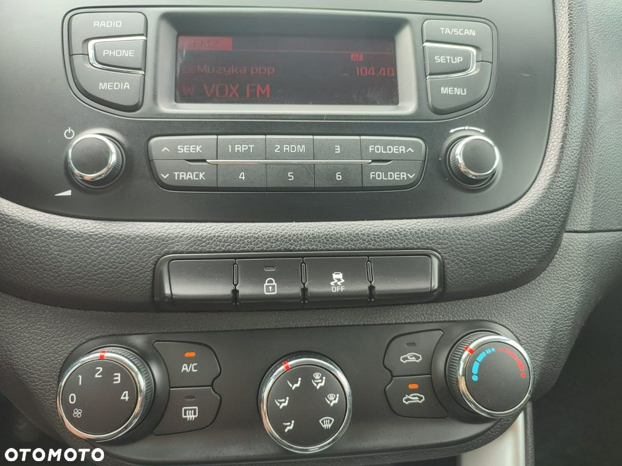 Kia Ceed - 19