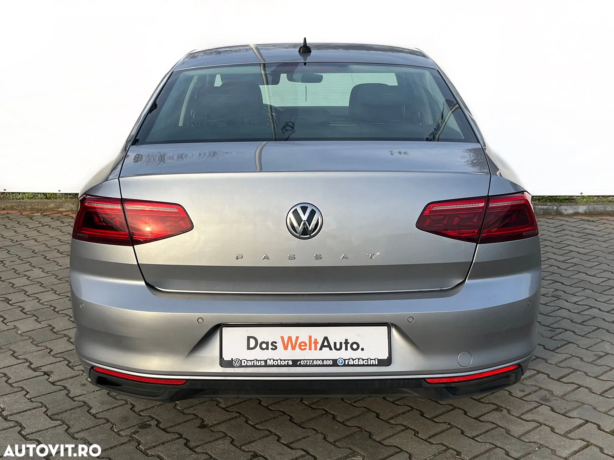 Volkswagen Passat - 6