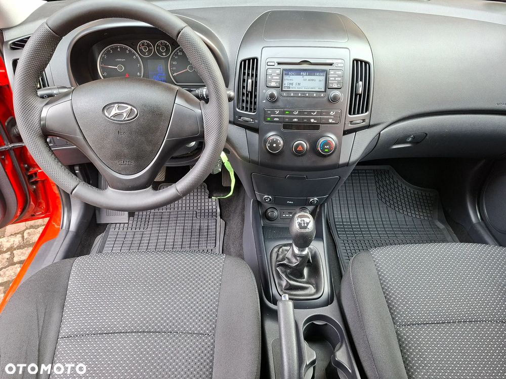 Hyundai i30 i30cw 1.4 Edition Plus - 23