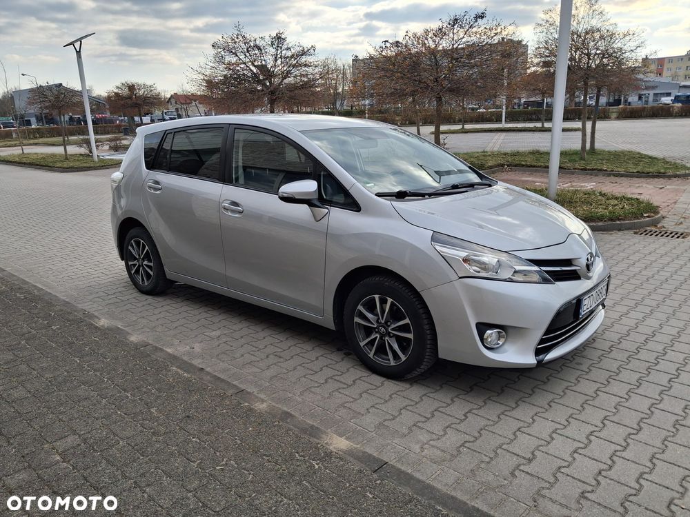 Toyota Verso 1.6 5-Sitzer Life - 2