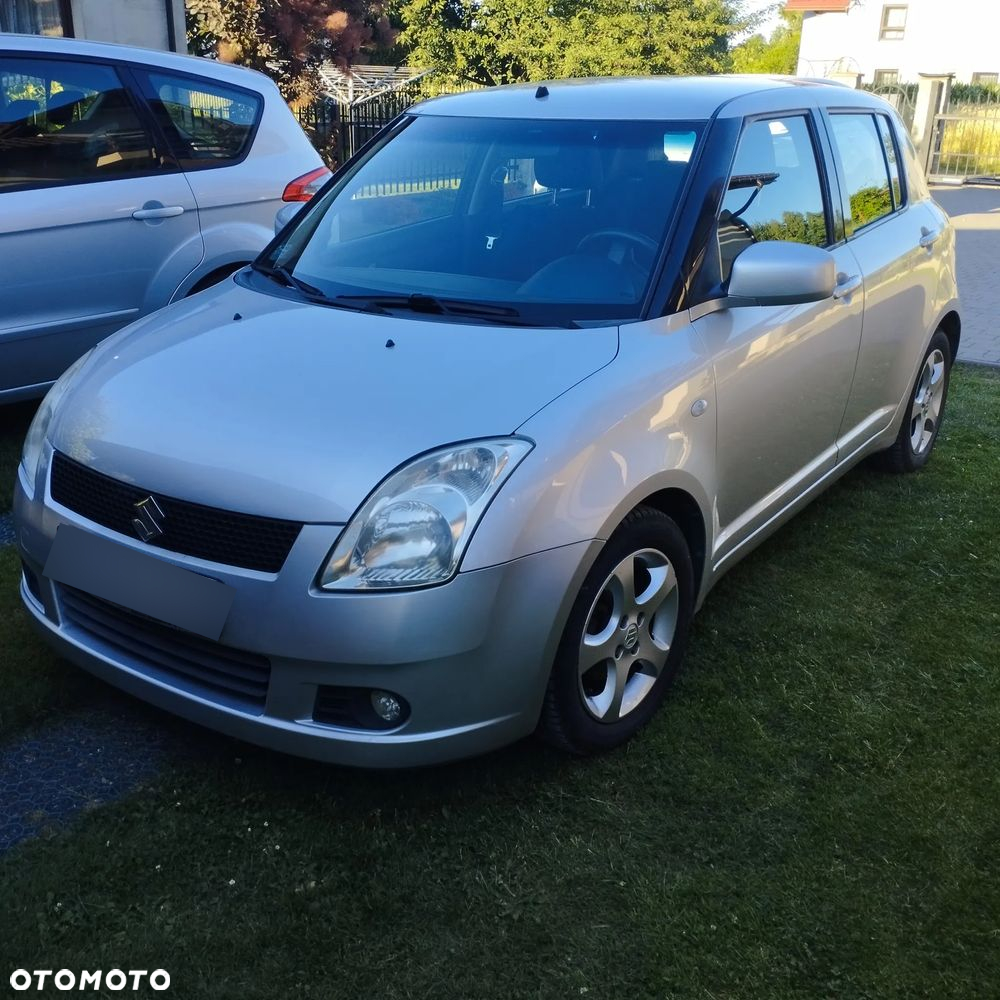 Suzuki Swift - 3