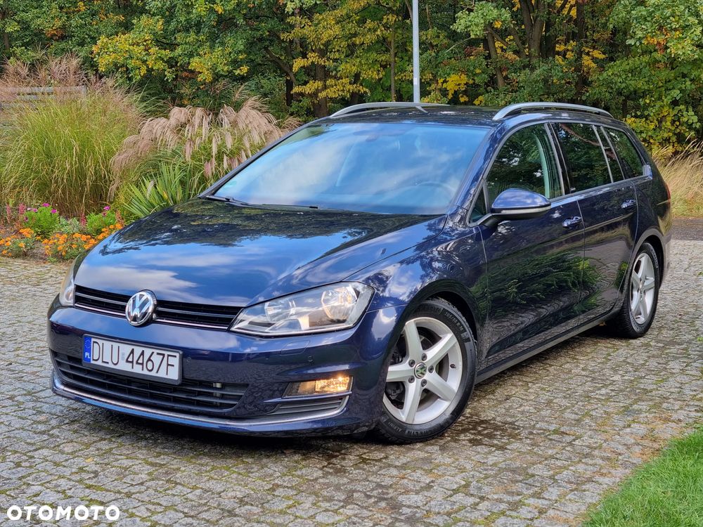 Volkswagen Golf - 1