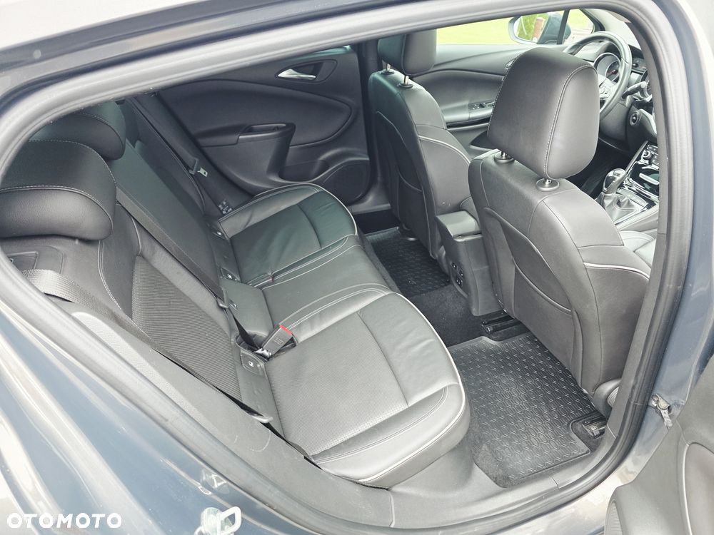 Opel Astra 1.4 Turbo Innovation - 27