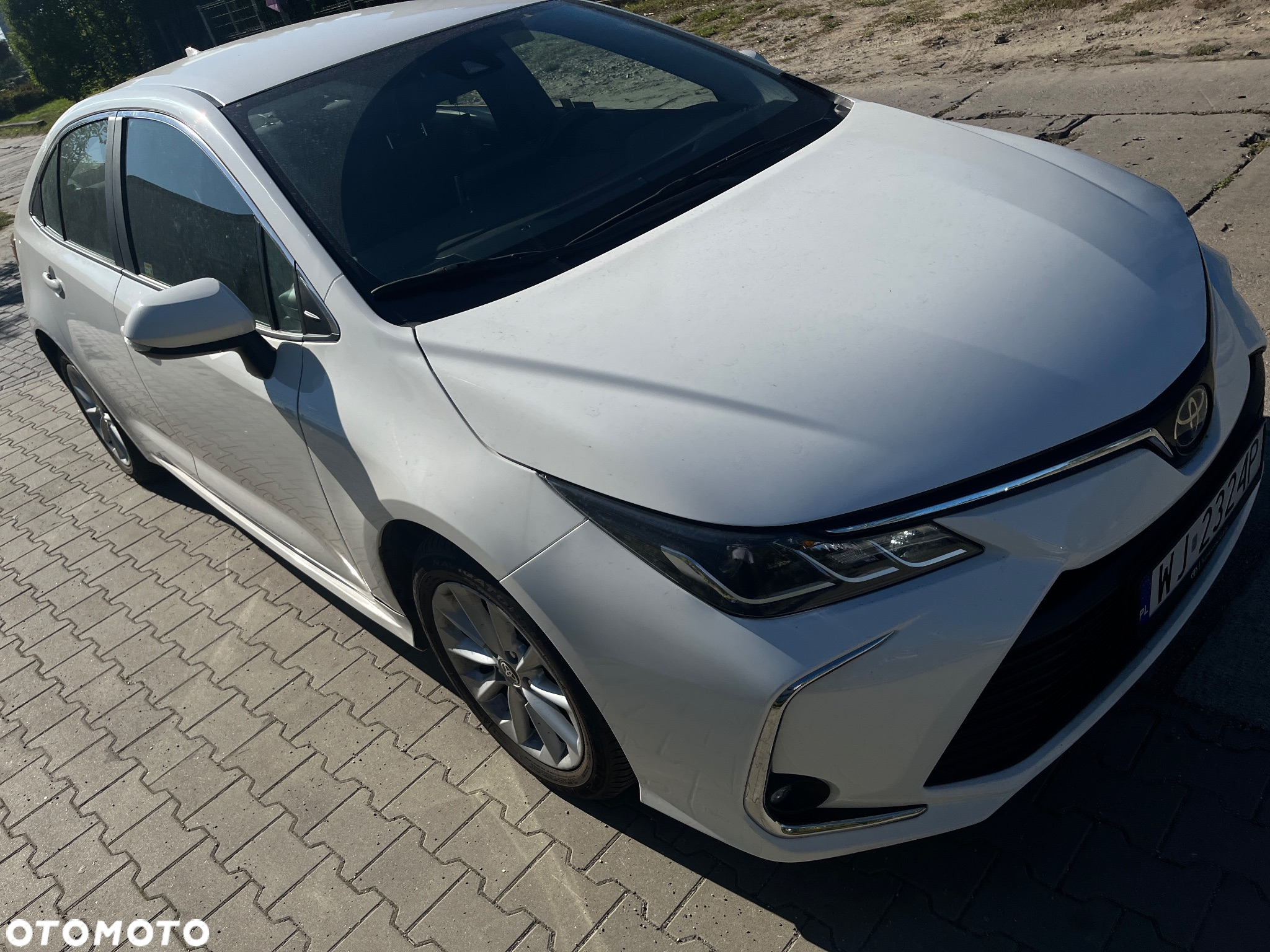 Toyota Corolla 1.8 Hybrid Comfort - 12