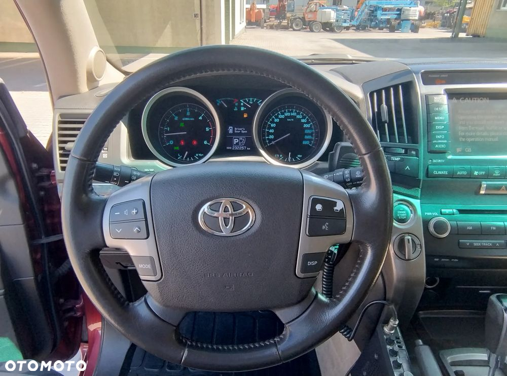 Toyota Land Cruiser LC 4.5 V8 D-4D Prestige - 8