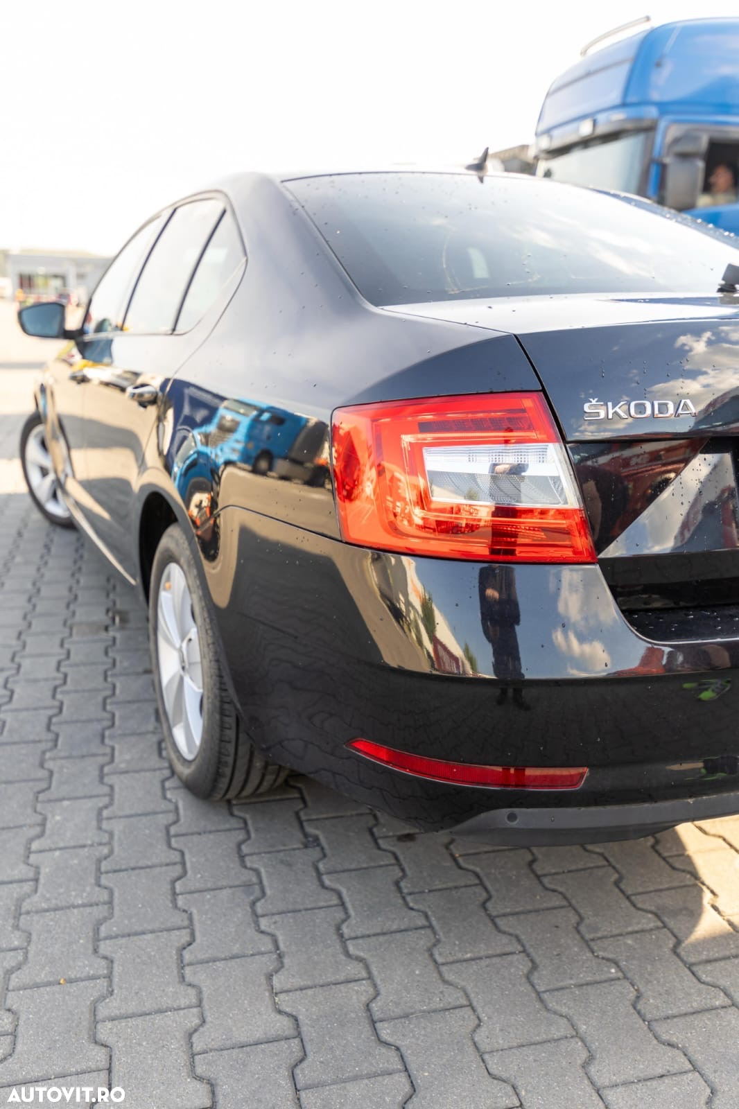 Skoda Octavia 1.6 TDI DSG Ambition - 24