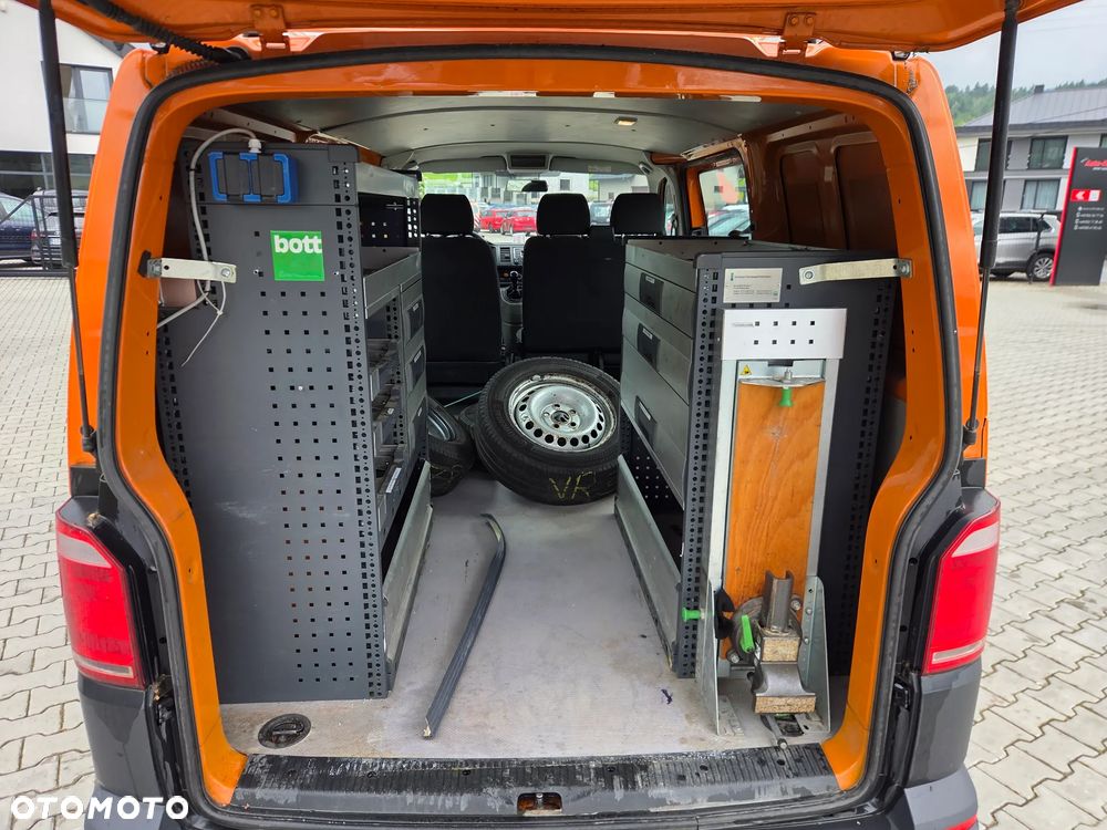 Volkswagen Transporter T6 - 12