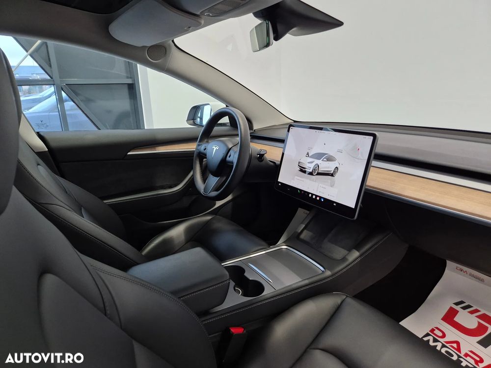 Tesla Model 3 Standard Reichweite Plus Hinterradantrieb - 13