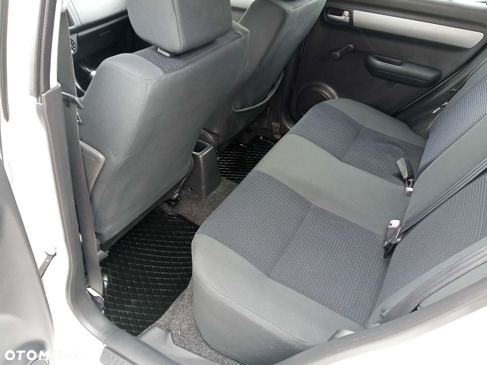 Suzuki Swift 1.3 Black and White - 27