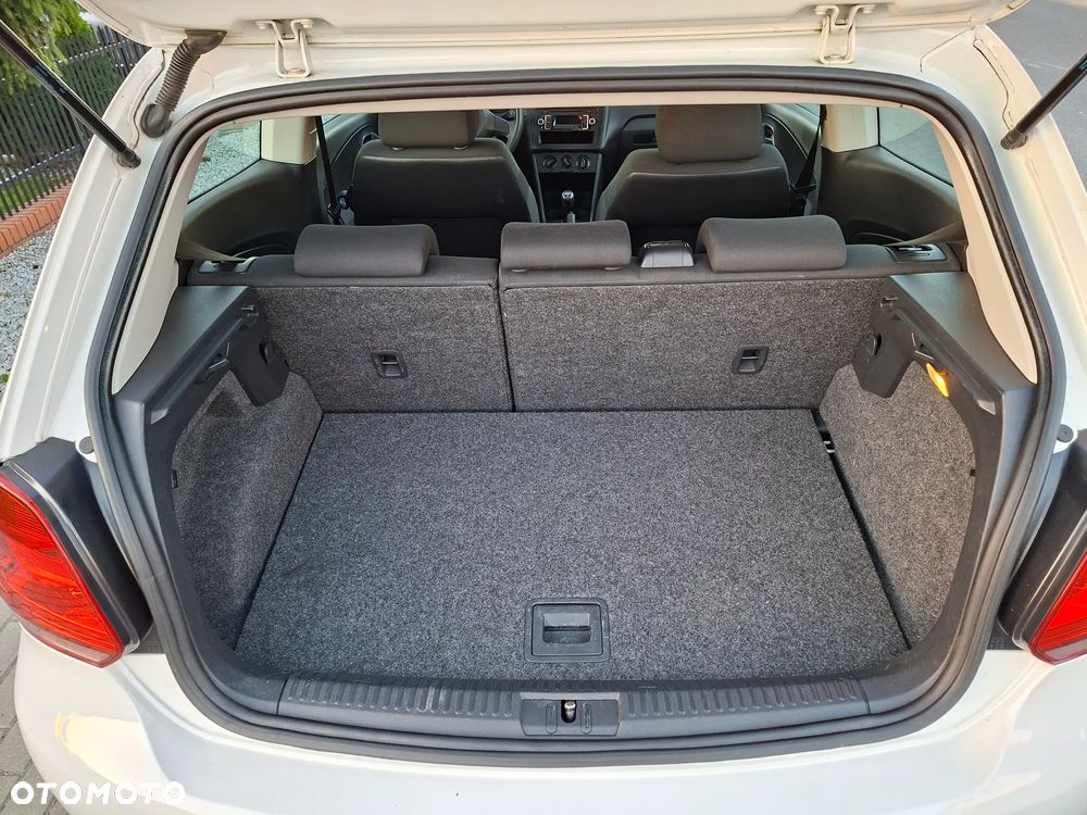 Volkswagen Polo - 12