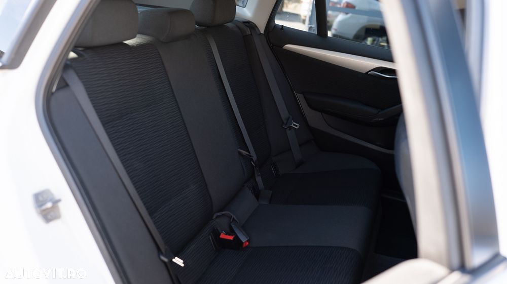 BMW X1 xDrive18d xLine - 29