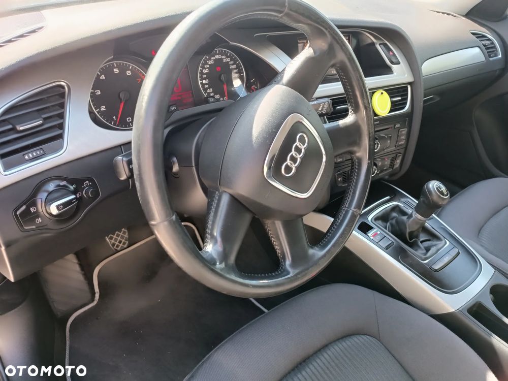 Audi A4 Avant - 5