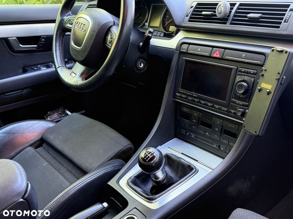 Audi A4 Avant 2.0 TDI DPF S line Sportpaket (plus) - 3