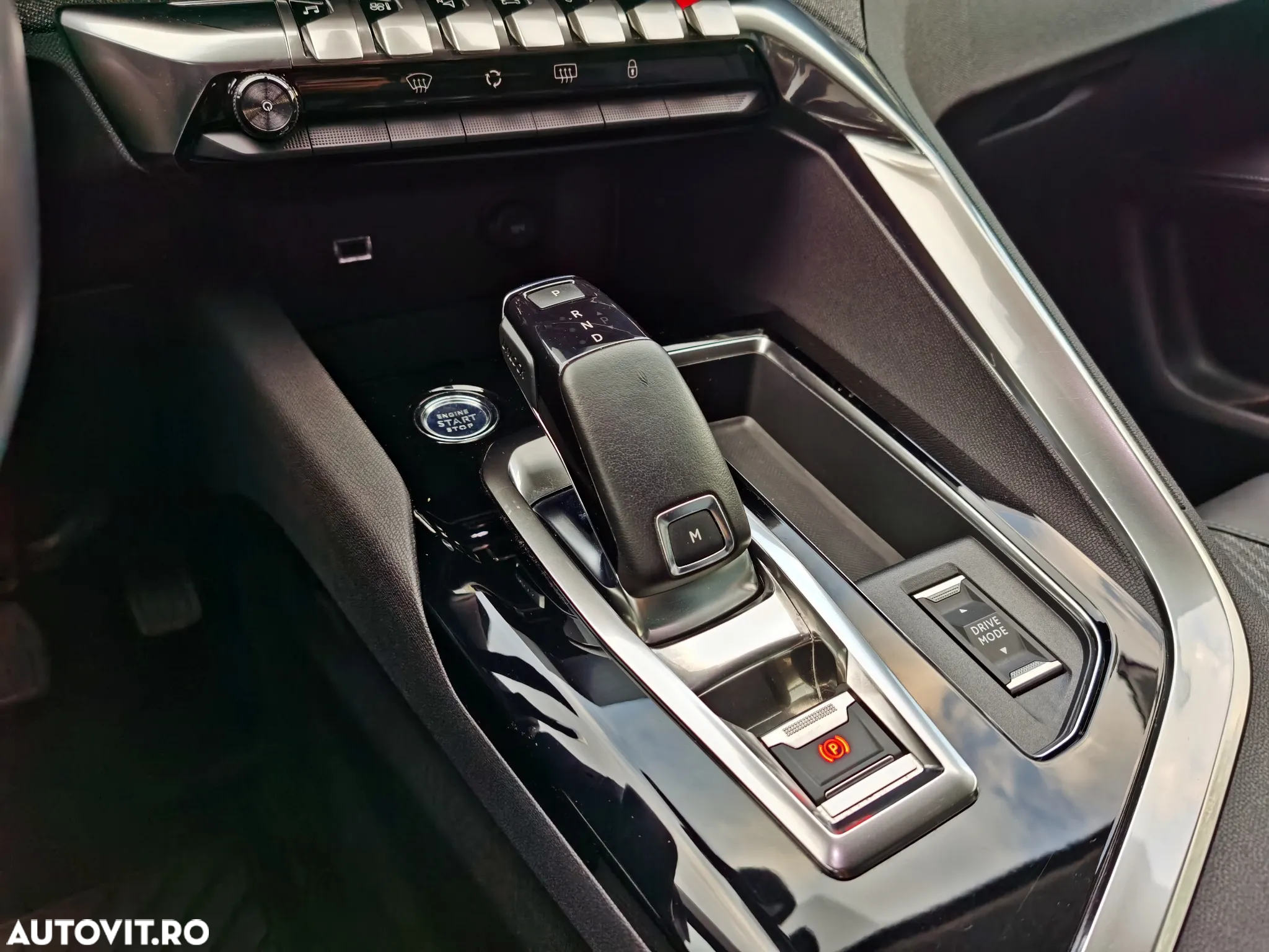 Peugeot 3008 PureTech 130 Stop & Start GPF EAT8 Allure - 35