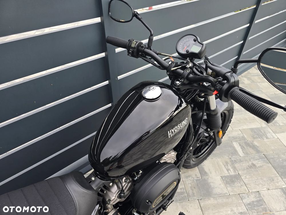 Hyosung GV - 25