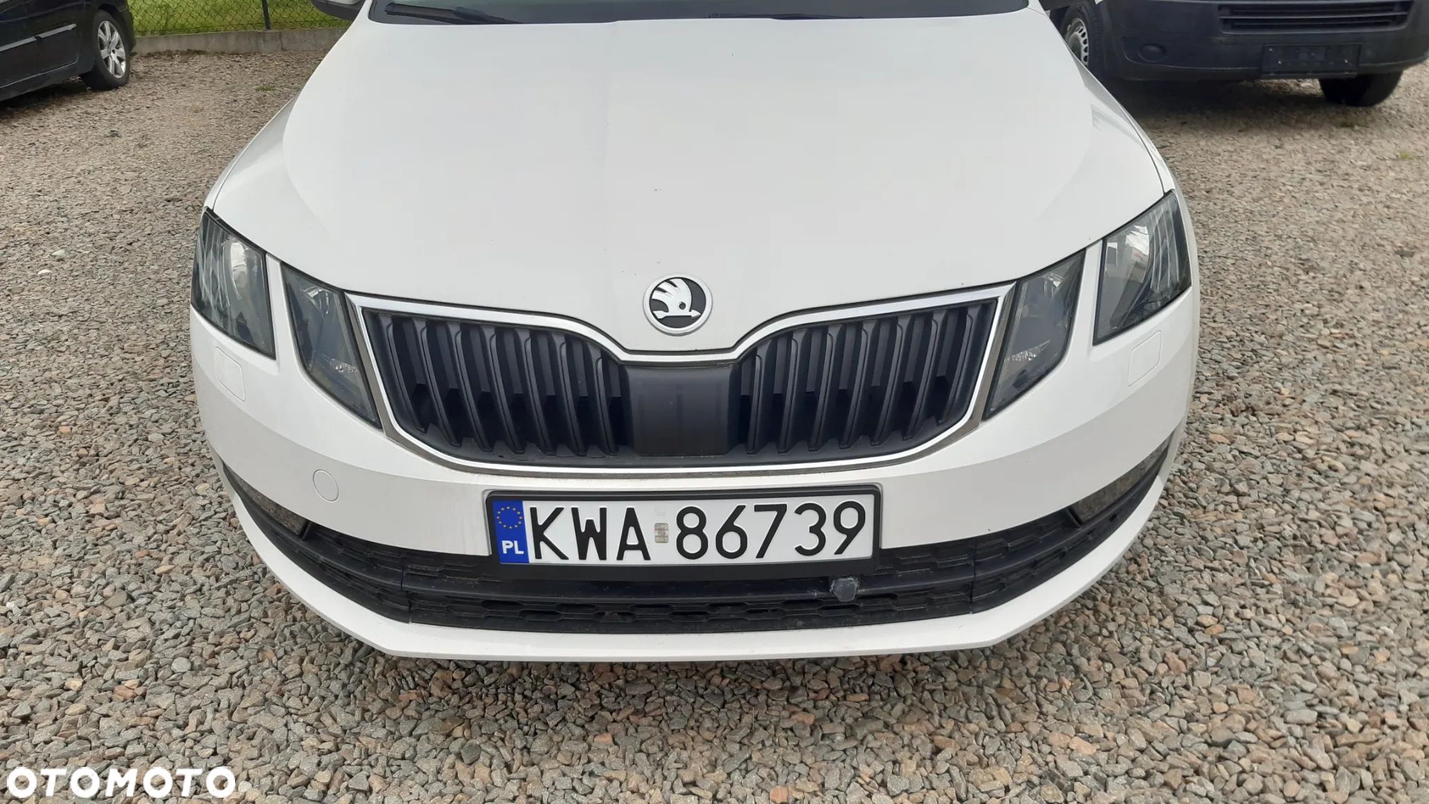 Skoda Octavia 1.6 TDI DSG Ambition - 1