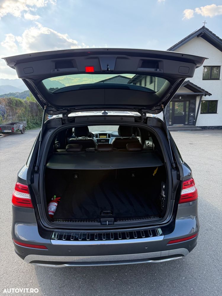 Mercedes-Benz ML 350 BlueTEC 4MATIC Aut - 12