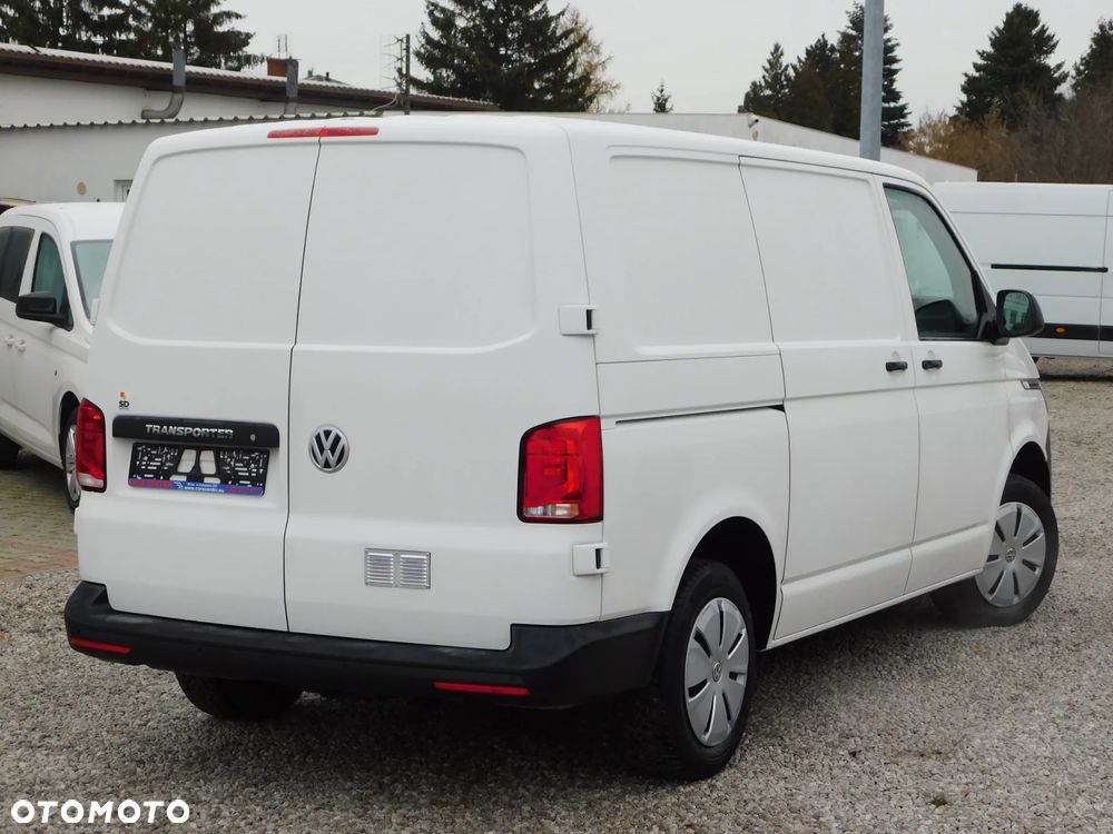Volkswagen Transporter - 2
