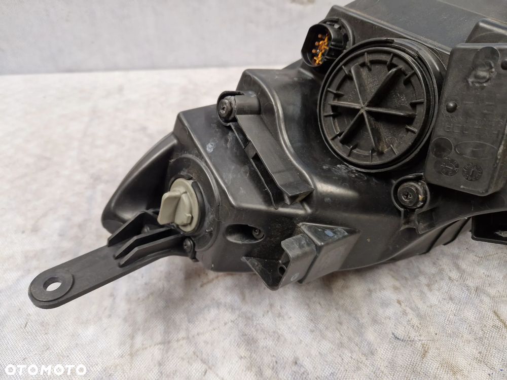 Hyundai IX20 Lampa Prawa Czarna + Halogen - 13