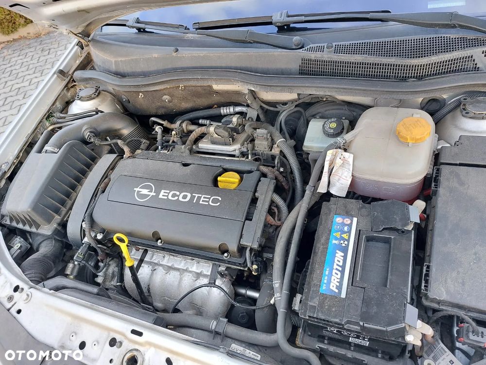 Opel Astra 1.8 Caravan Cosmo - 21