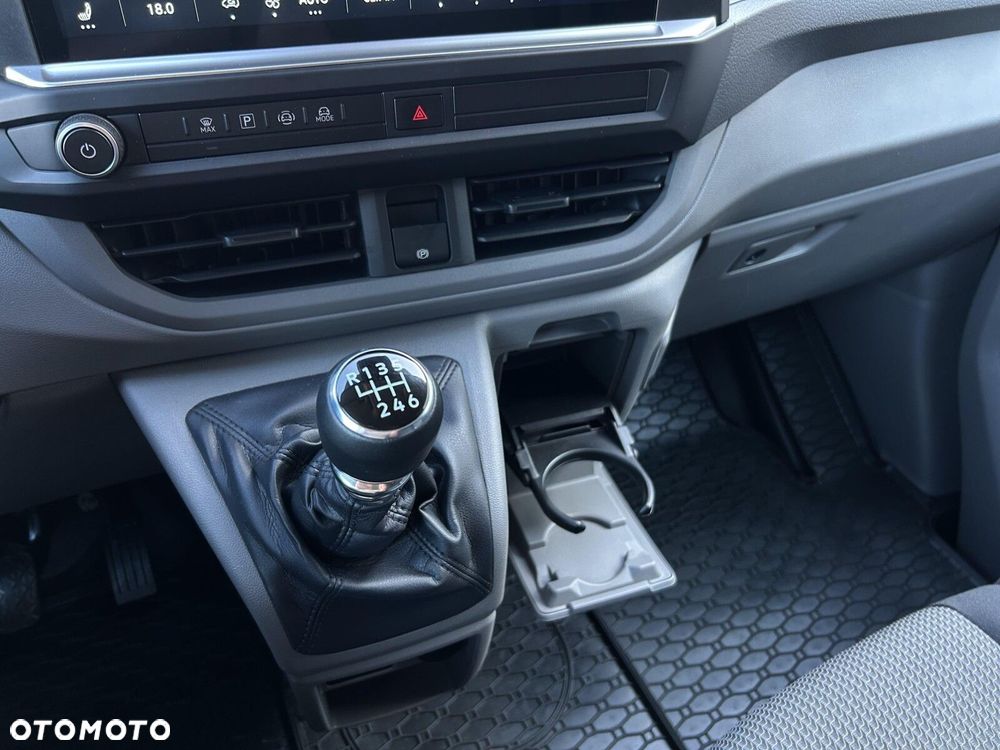 Volkswagen Caravelle 2.0 TDI L2 - 32