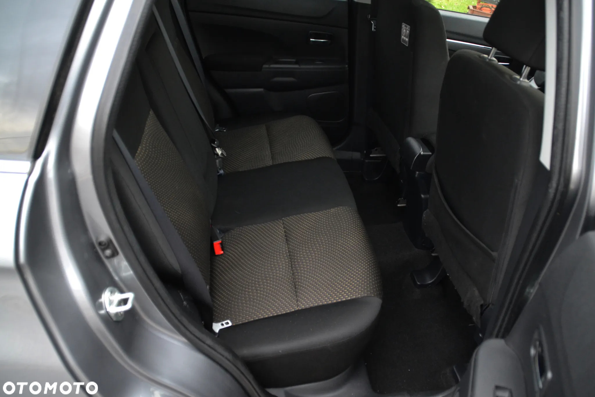 Mitsubishi ASX 1.6 2WD Comfort Edition - 24