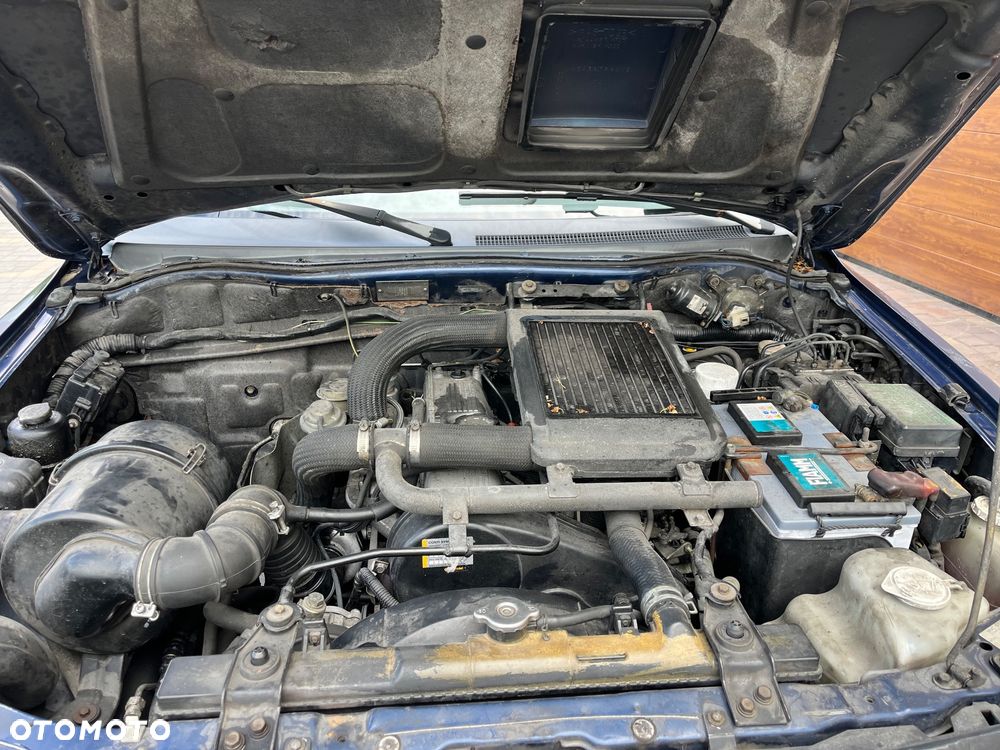 Mitsubishi L200 2.5 TDI GLS 4WD DoubleCab - 22