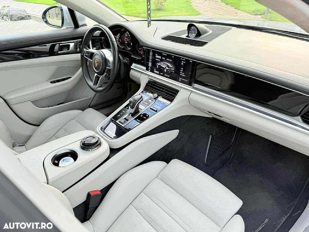 Porsche Panamera Turbo - 19