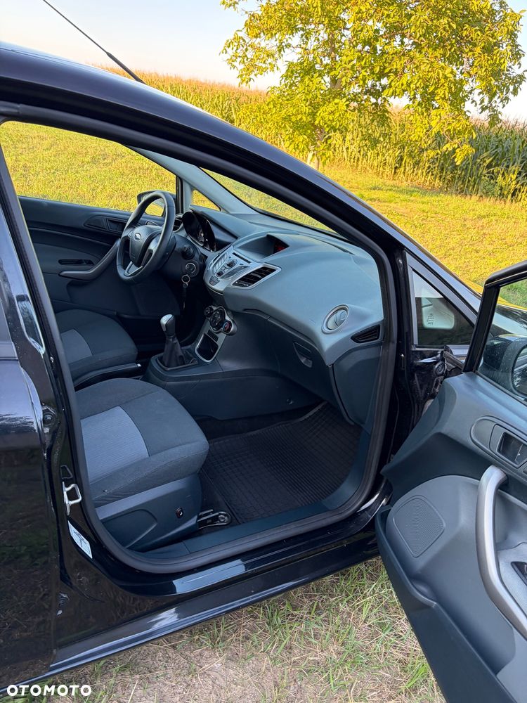 Ford Fiesta 1.25 Ambiente - 9