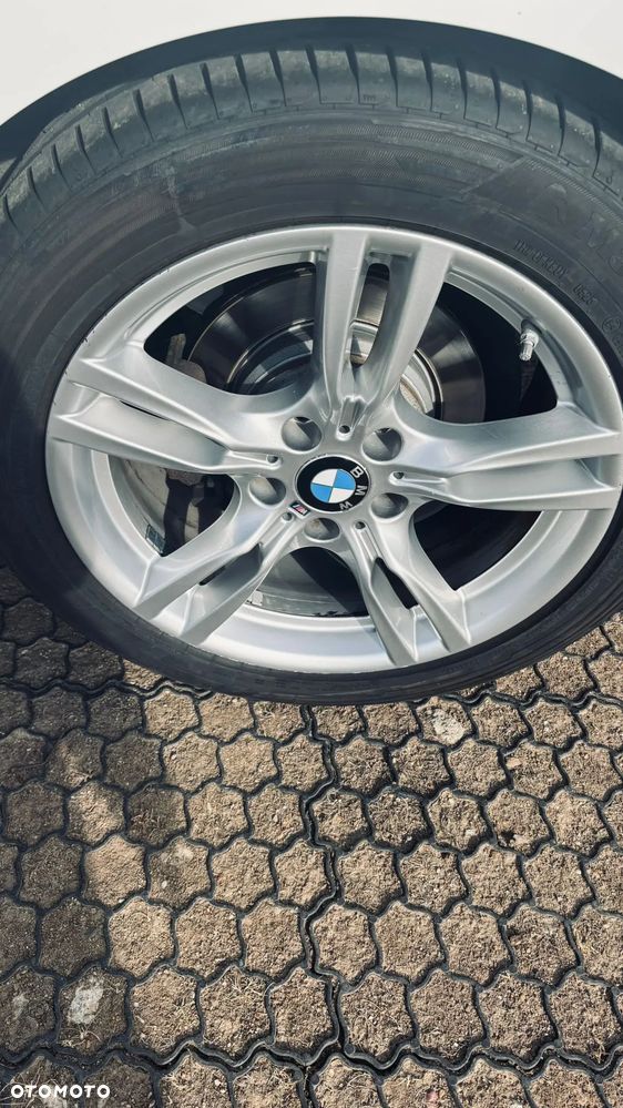 BMW 3GT 330i xDrive - 11