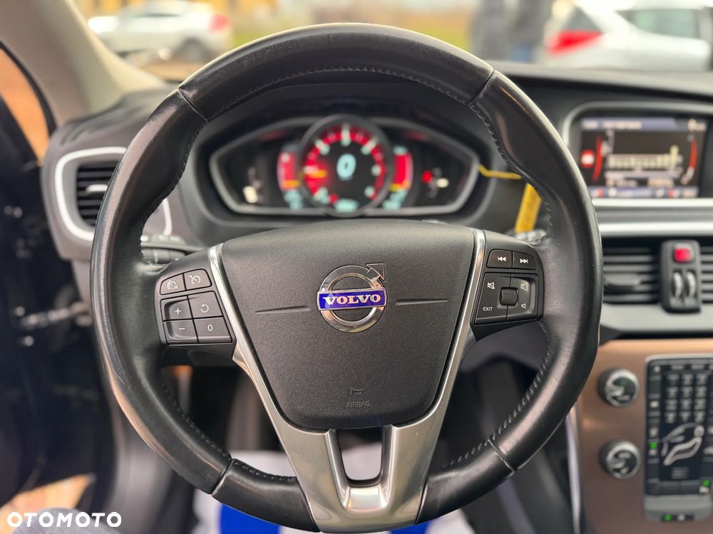 Volvo V40 D2 - 30