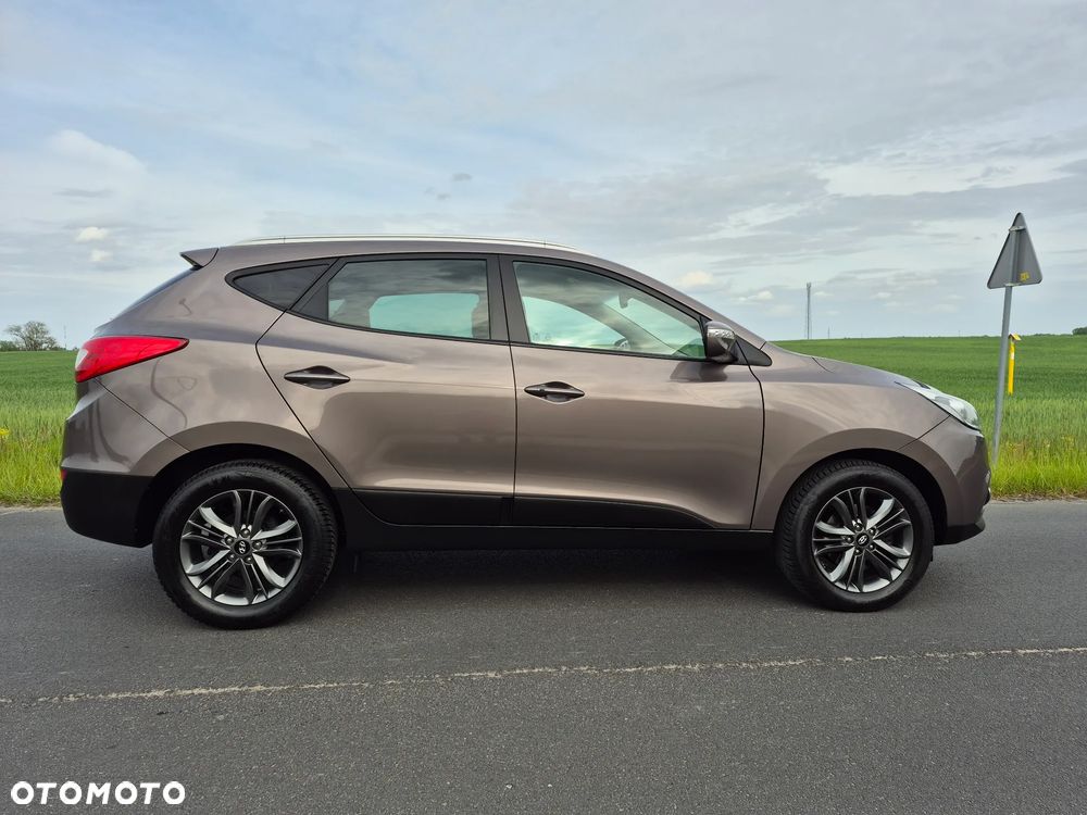 Hyundai ix35 2.0 CRDi 4WD Automatik Fifa World Cup Gold Edition - 5