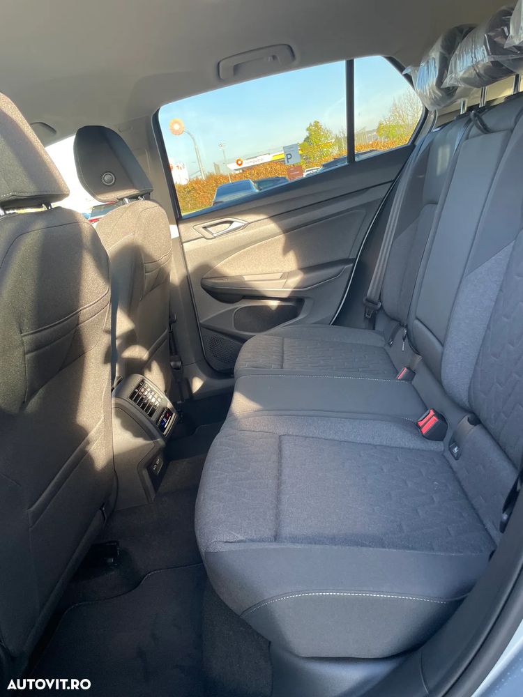 Volkswagen Golf 1.5 eTSI DSG MHEV Life - 11