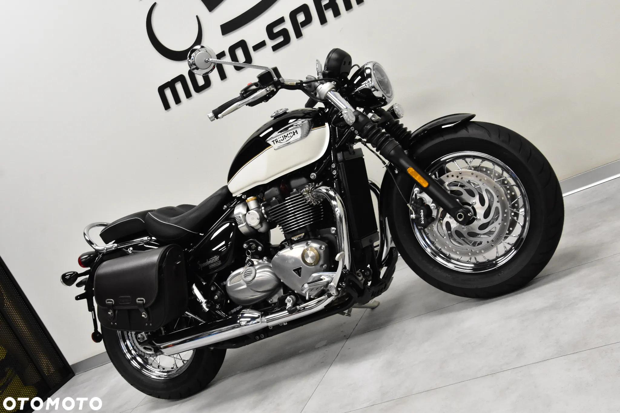 Triumph Bonneville - 7