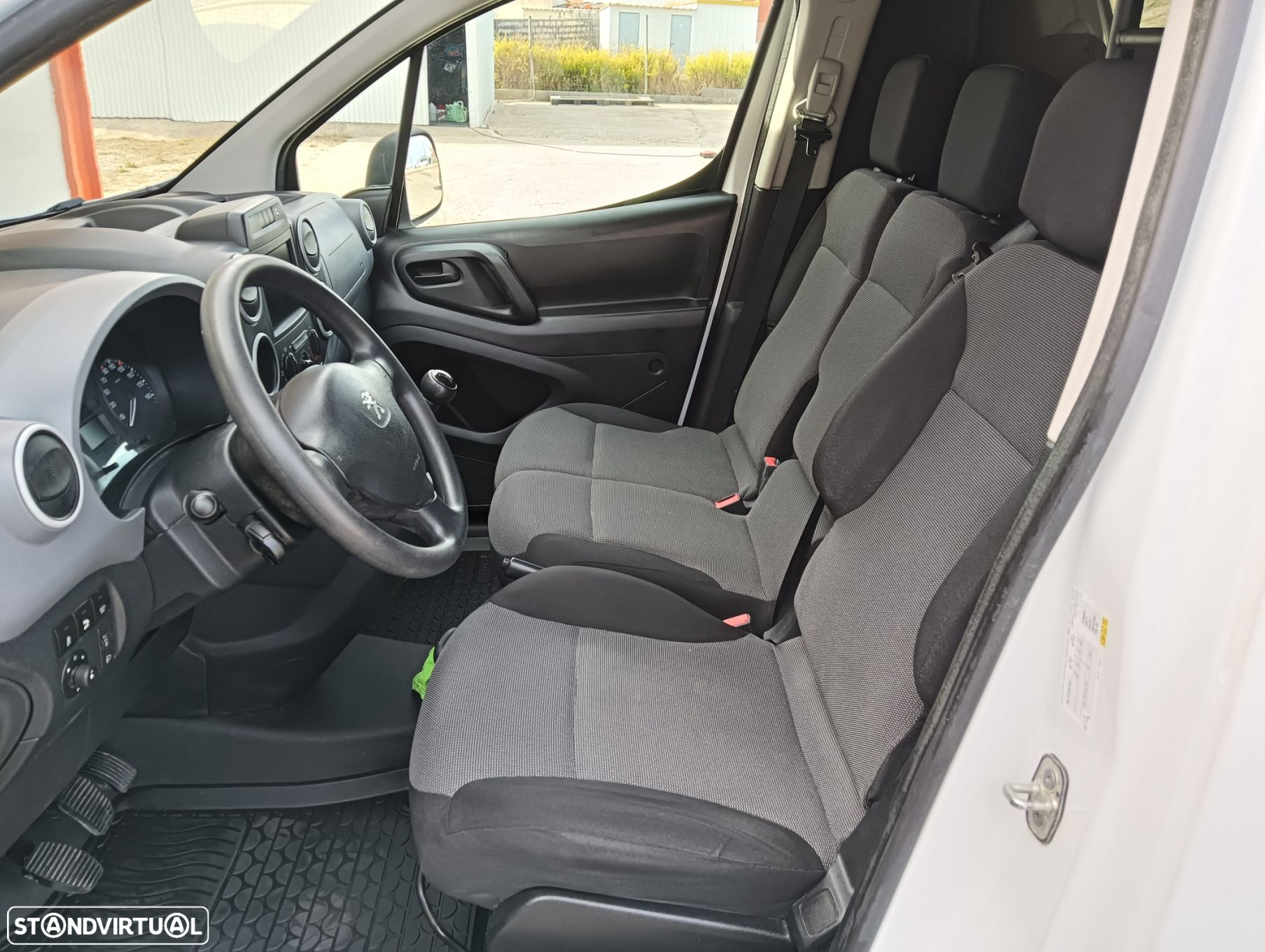Peugeot Partner 1.6 BlueHDi Style - 8