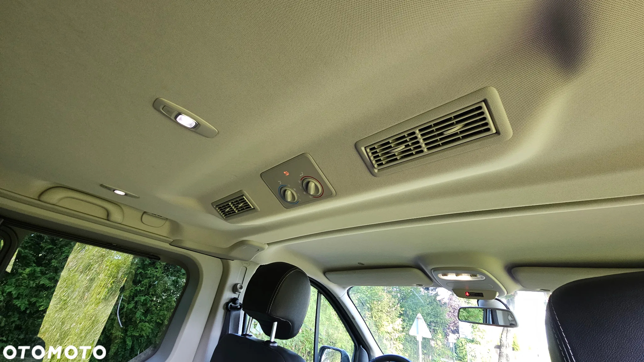 Renault Trafic SpaceClass 2.0 dCi - 14