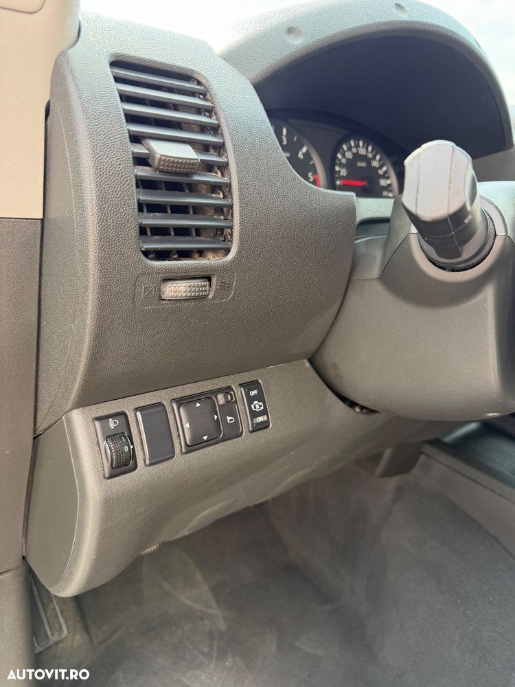 Nissan Navara Premium - 14