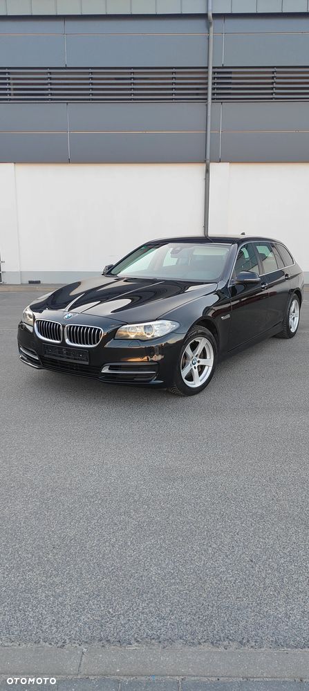 BMW Seria 5 525d Luxury Line - 40