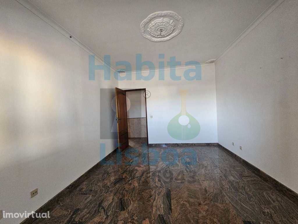 T4 Espaçoso com Terraço e Varandas no Gaio Rosário - Grande imagem: 3/26