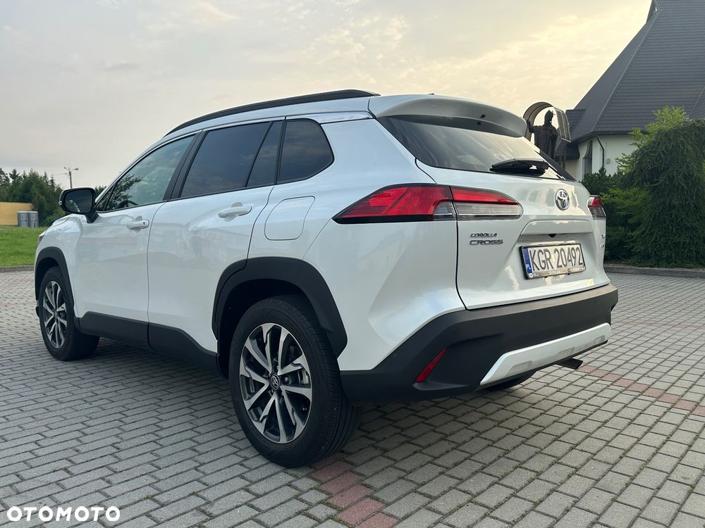 Toyota Corolla Cross - 13