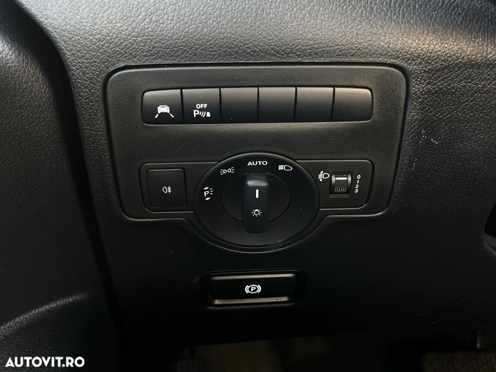 Mercedes-Benz Vito - 21