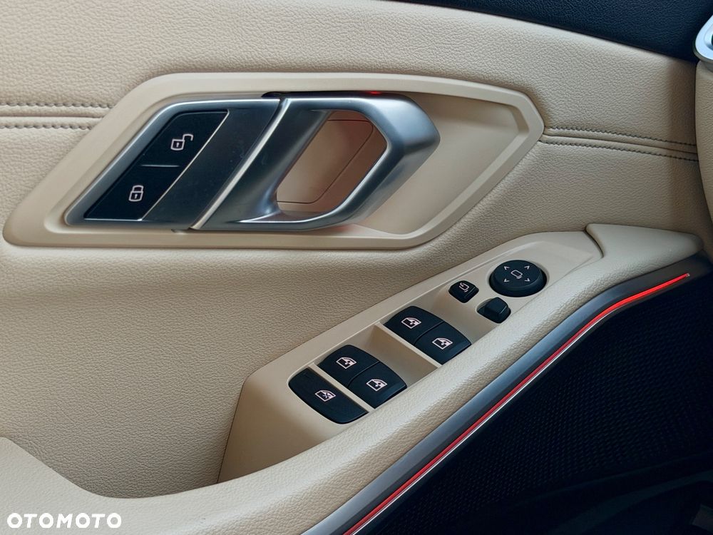 BMW Seria 3 320d Advantage sport - 14