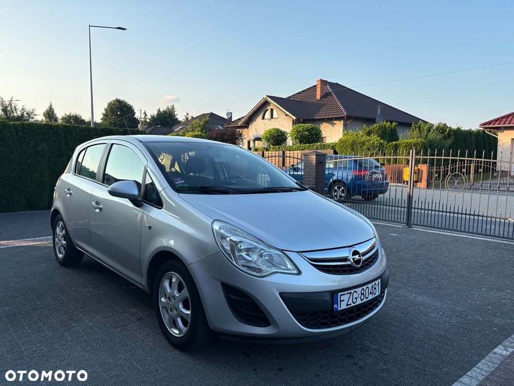 Opel Corsa 1.4 16V Edition - 1