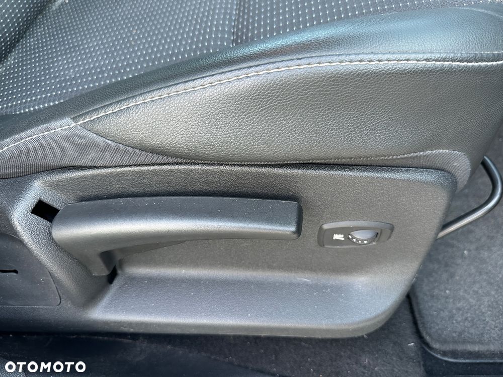 Renault Scenic 1.6 16V 110 Dynamique - 20