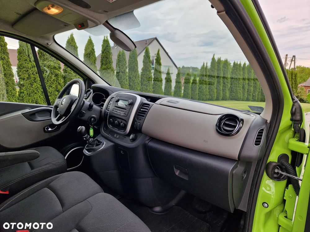 Renault Trafic Furgon Long L2 - 18